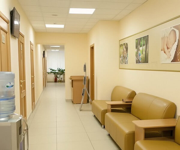 Медицинское учреждение на проспекте Ветеранов д. 89