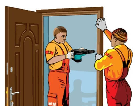 Картинка монтаж входных дверей мастеров компании ASMarket