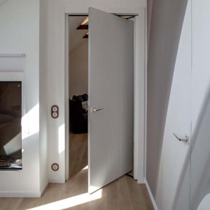 Дв-рь и фурнитура рото 18