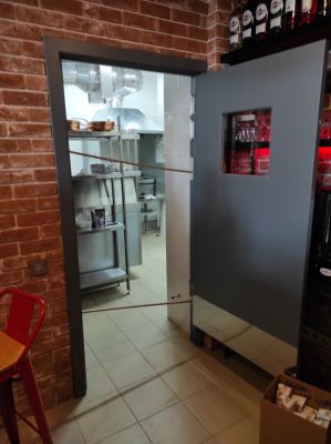 Гладь-2 квадратное окно (отбойная пластина низ) х1